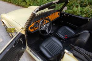 Bild 14/17 von Triumph TR 6 (1969)