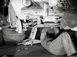 Image 60/81 of Volkswagen Beetle OKRASA TSV 1300&#x2F;34 (1963)