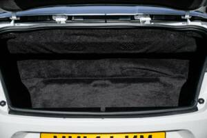 Image 39/50 of Aston Martin Vanquish Volante (2014)