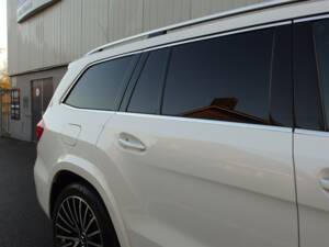 Image 20/98 of Mercedes-Benz GLS 63 AMG 4MATIC (2016)