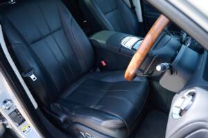 Bild 23/50 von Jaguar XJ 5.0 (2012)