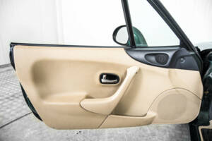 Image 19/50 of Mazda MX-5 1.8 (2000)