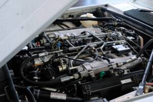 Image 29/47 of Jaguar XJ-SC 5.3 (1987)