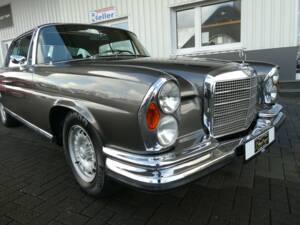 Bild 15/20 von Mercedes-Benz 280 SE 3,5 (1970)