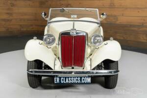 Image 16/19 of MG TD (1953)