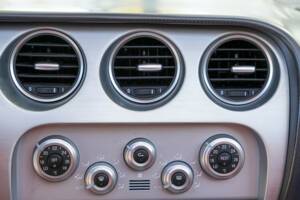 Image 16/40 of Alfa Romeo 8C Spider (2009)