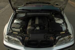 Afbeelding 49/58 van BMW 330i (2002)