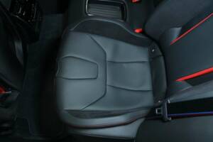 Image 34/50 of BMW M5 xDrive (2022)