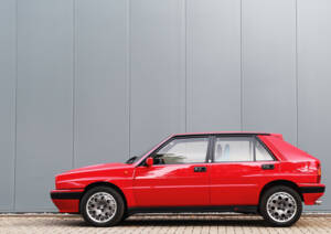 Image 15/41 of Lancia Delta HF Integrale (1989)