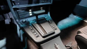 Bild 21/32 von BMW 635 CSi (1986)