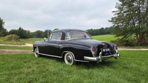 Image 8/8 of Mercedes-Benz 220 S (1959)