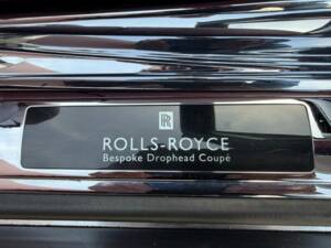 Imagen 32/33 de Rolls-Royce Phantom DHC (2009)
