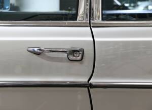 Imagen 9/38 de Mercedes-Benz 300 SEL 3.5 (1970)