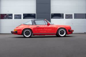 Bild 3/31 von Porsche 911 Carrera 3.2 (1988)