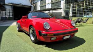 Bild 8/72 von Porsche 911 Speedster 3.2 (1989)