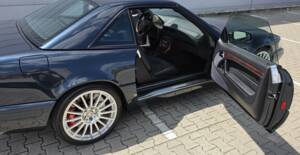 Image 60/100 of Mercedes-Benz SL 500 (1999)