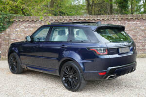 Image 2/50 of Land Rover Range Rover Sport P400e PHEV (2020)