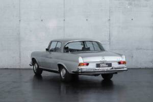 Image 6/49 de Mercedes-Benz 280 SE (1970)