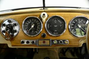 Image 27/50 de Aston Martin DB 2 Vantage (1953)