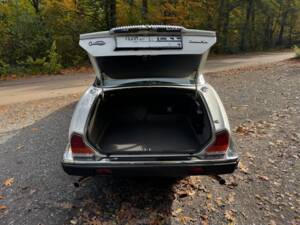 Bild 6/10 von Jaguar XJ 12 (1989)