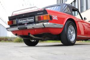 Image 27/49 of Triumph TR 6 (1976)
