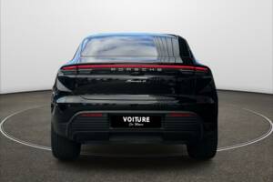 Image 13/13 de Porsche Macan Turbo (2024)