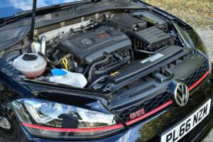 Bild 3/35 von Volkswagen Beetle 2.0 TSI (2017)