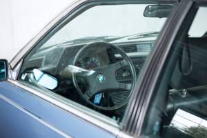Image 17/50 of BMW 635 CSi (1979)