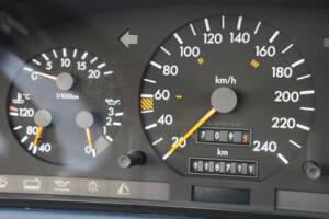 Image 22/50 de Mercedes-Benz 300 SL (1991)