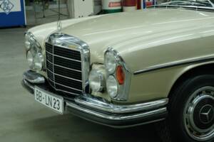 Bild 24/50 von Mercedes-Benz 300 SEL 6.3 (1968)