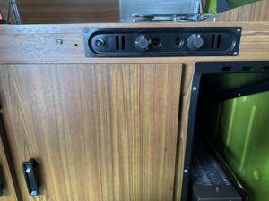 Image 65/100 of Volkswagen T2b Westfalia (1979)