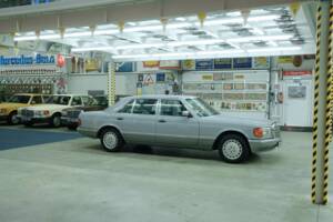 Bild 49/50 von Mercedes-Benz 300 SEL (1986)