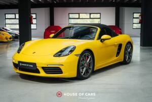 Image 2/25 of Porsche 718 Boxster S (2016)