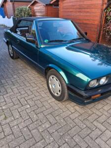 Afbeelding 1/18 van BMW 318i (1992)