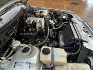 Bild 32/36 von Volvo 240 Polar (1990)