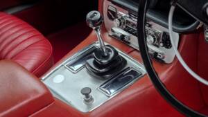 Image 17/50 of Jaguar XJ 6 4.2 (1972)