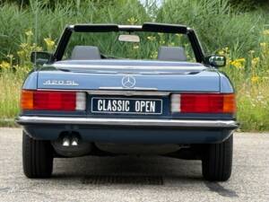 Image 20/31 of Mercedes-Benz 420 SL (1987)