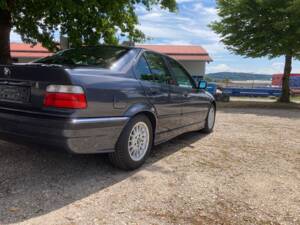 Bild 5/15 von BMW 323i (1997)