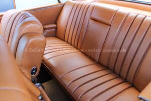 Image 28/32 of Mercedes-Benz 250 SE (1967)