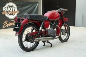 Imagen 4/25 de Moto Guzzi Stornello 125 (1961)