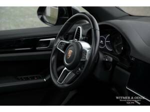 Image 11/37 of Porsche Cayenne E-Hybrid (2018)