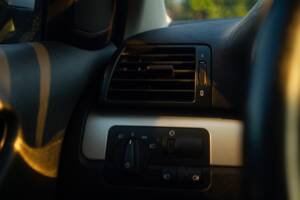 Afbeelding 56/58 van BMW 330i (2002)