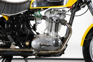 Bild 35/50 von Ducati 450 Scrambler (1969)