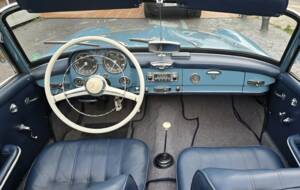 Afbeelding 7/12 van Mercedes-Benz 190 SL (1959)