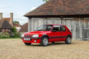 Immagine 22/50 di Peugeot 205 GTi 1.9 (1991)
