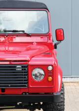 Image 15/38 of Land Rover 110 (1989)