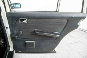 Bild 35/50 von Mercedes-Benz 230 TE (1984)