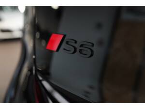 Image 18/22 of Audi S6 e-tron Avant (2024)