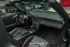Bild 19/25 von Porsche 911 Carrera 4S (2010)