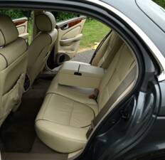 Image 27/50 of Jaguar XJ 8 4.2 (2007)